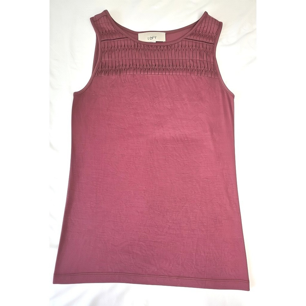 Ann Taylor LOFT Womens XS Berry Wine Smocked Rayon Sleeveless Tank Top Blouse